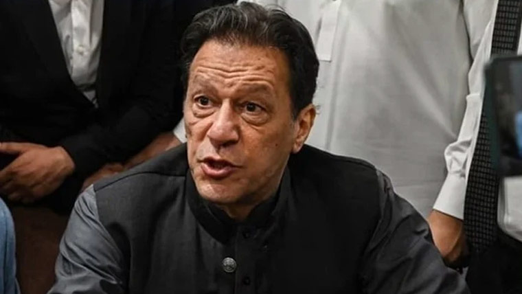 عمران نے اچکزئی اور راجا ناصر کو مذاکرات کا اختیار دیدیا 