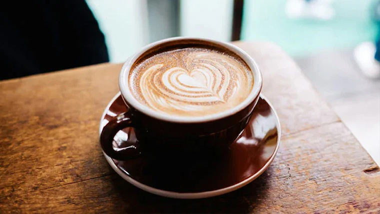 کس وقت کافی پینا صحت کیلئے زیادہ فائدے مند ہے