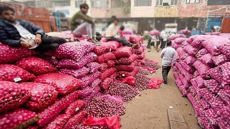 پیاز پہنچ سے دور،270روپے کلو تک فروخت