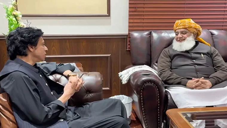 27 ویں ترمیم:فضل الرحمن سے واوڈا ،اپوزیشن وفد کی ملاقاتیں