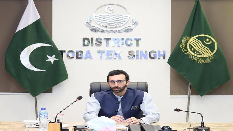 ڈپٹی کمشنر نے اوپن ڈور پالیسی کے تحت مسائل سنے 