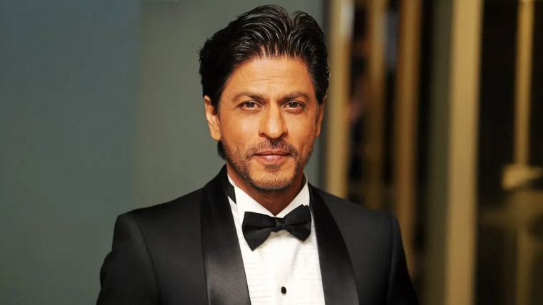  شاہ رخ خان دھرمیندر کی تیمارداری کیلئے ہسپتال پہنچ گئے