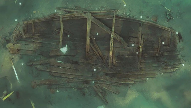 جنوبی کوریا کے ساحل سے 600 سال پُرانا جہاز نکال لیا گیا