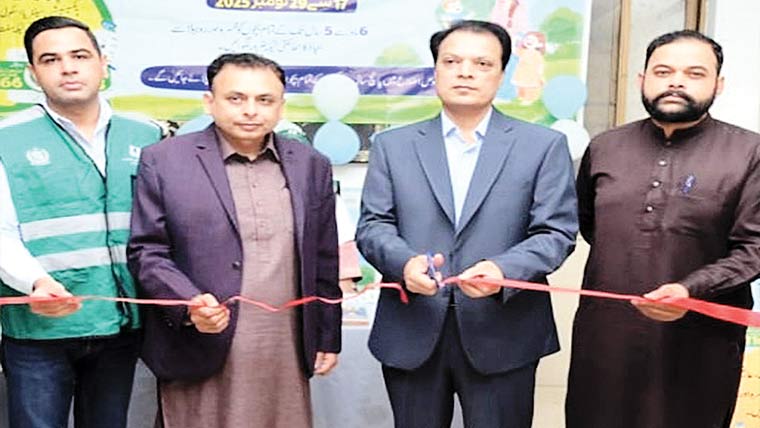 حافظ آباد:ڈپٹی کمشنر نے انسداد  خسرہ و روبیلا مہم کا افتتاح کر دیا 