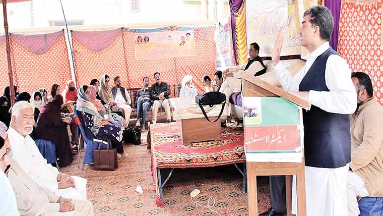  گندم بڑھاؤ مہم؛ چک 142 جھمرہ میں فارمر ڈے کا انعقاد