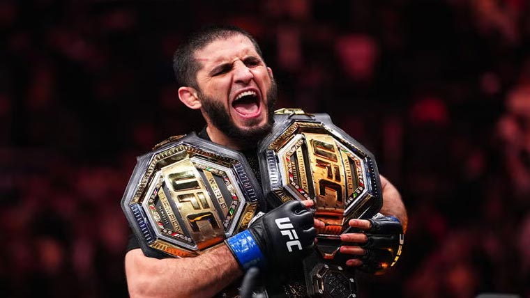 روس کے اسلام مخاشیف  ویلٹر ویٹ چیمپئن بن گئے 