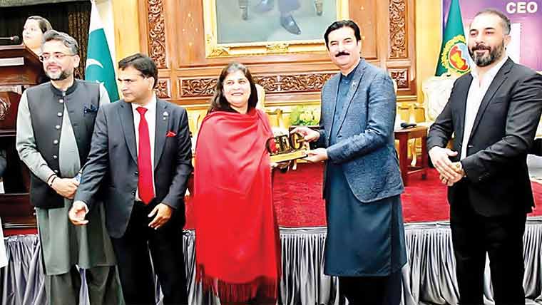 مؤثر پالیسیاں، معیشت بہتری کی طرف گامزن، گورنر کنڈی