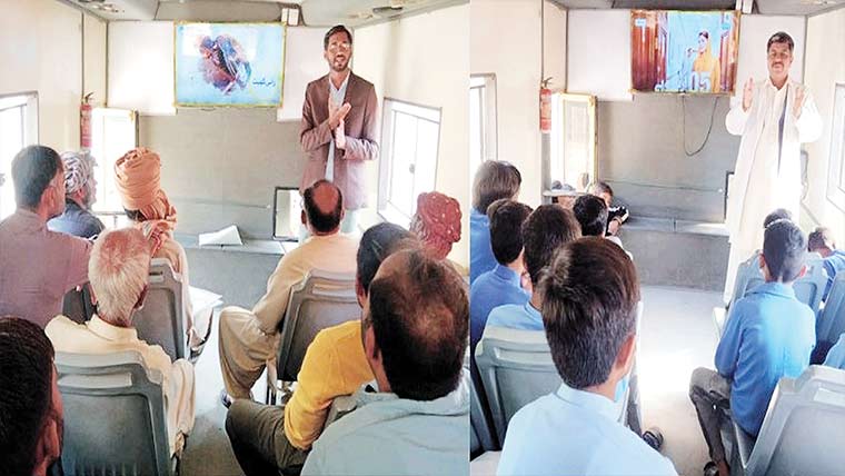  محکمہ لائیوسٹاک کی موبائل ٹریننگ بس کے ذریعے آگاہی مہم 