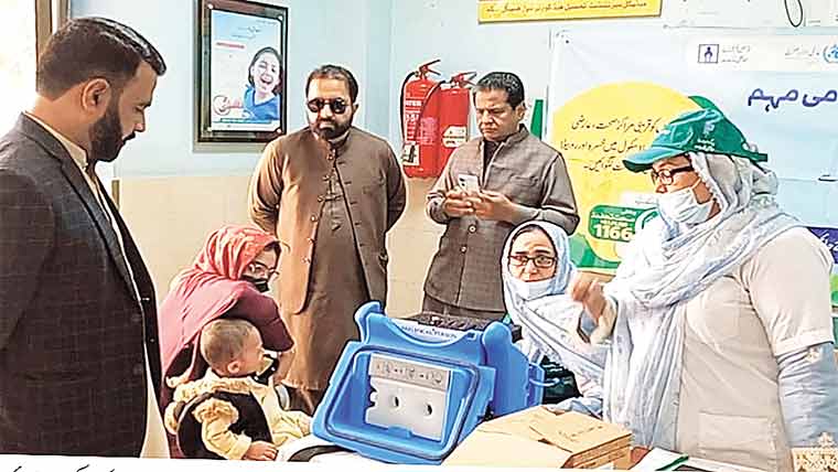 ڈسکہ :تحصیل بھر میں انسداد خسرہ و روبیلا مہم کا آغاز کردیاگیا