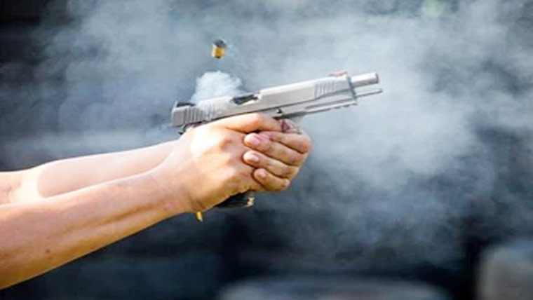 چورکی فائرنگ سے دو نوجوان  زخمی ،پکڑ کر پولیس کے حوالے 