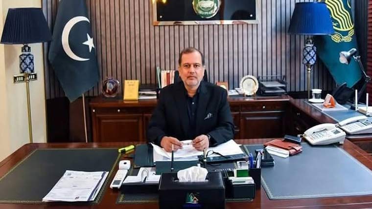 کمشنر کا کوڑا کولیکشن پوائنٹ کا دورہ، اضافی مشینری لگانے کا حکم 