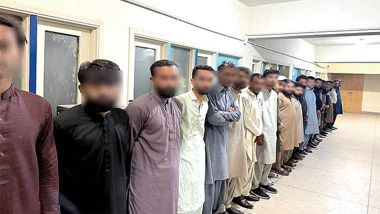 اسلام آباد فیڈرل ٹیکس آفس میں 29 کروڑ کا کرپشن سکینڈل، 20 ملزم گرفتار 