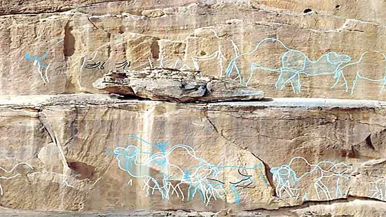 سعودی، 12 ہزار سال پرانے نقوش والے پتھر دریافت