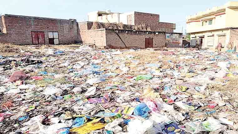  یوسی کوٹ شیرا کا علاقہ مغل چک کچرا کنڈی میں تبدیل