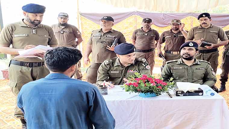 آر پی او کی کھلی کچہری  پلاٹ کے نام پر فراڈ،گرفتاریوں کا حکم