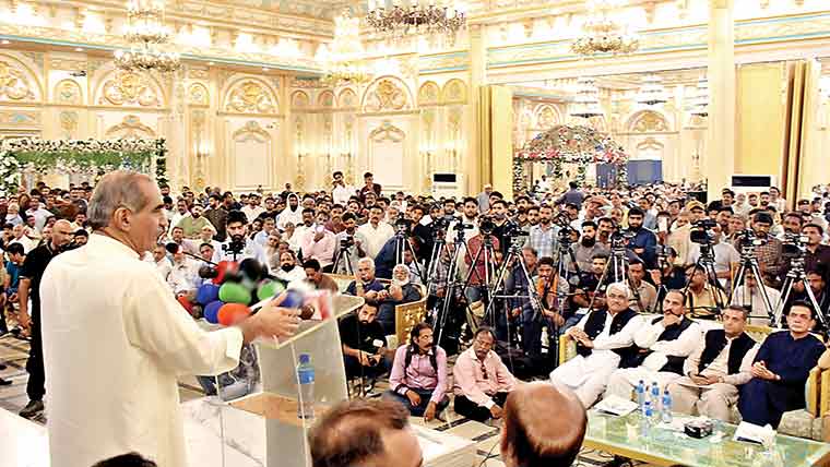 صوبوں کی محرومیوں کا بوجھ پنجاب پر ڈالناناانصافی، سعد رفیق