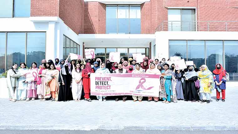 چھاتی کا سرطان : ہر سال 40 ہزار خواتین زندگی ہار جاتی ہیں 