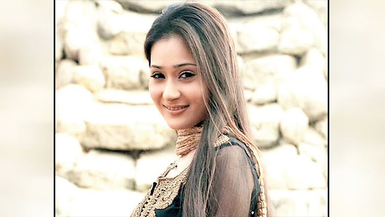 پاکستانی ڈراموں میں کام کرنیوالی بھارتی اداکارہ سارہ خان نے شادی کرلی