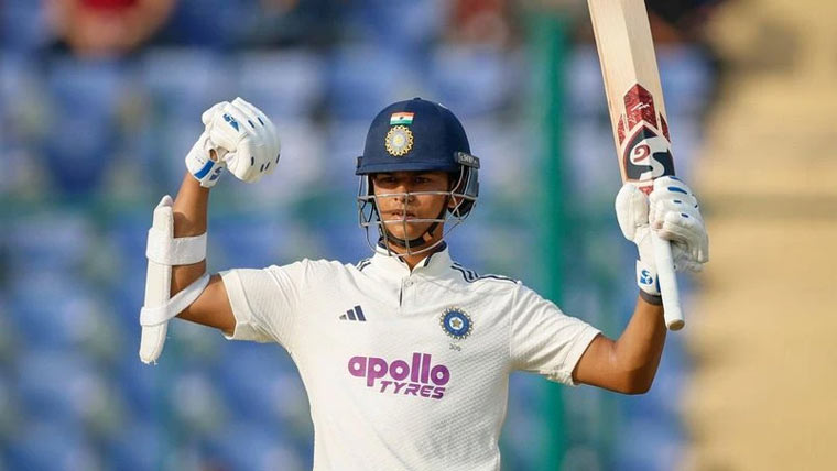  نئی دہلی ٹیسٹ،بھارت نے پہلے روز  2وکٹوں کے نقصان پر 318 رنز بنا لئے 