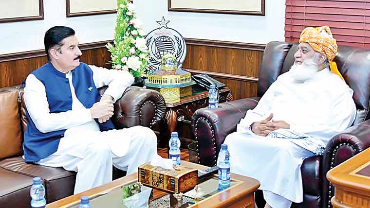 فیصل کنڈی کی فضل الرحمن سے ملاقات    پختو نخوا کی سیاسی صورتحال پر گفتگو