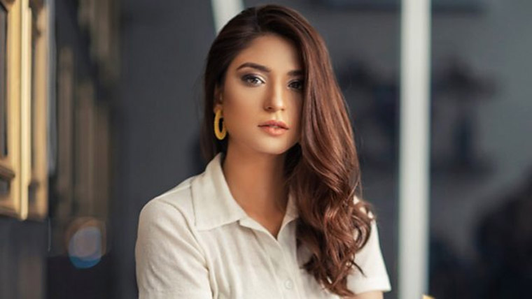  شوبز انڈسٹری میں عورت مخالف سوچ گہرائی تک رچی بسی :رمشا خان