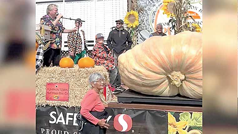 امریکی شہری نے وزنی کدو کاشت کرکے عالمی چیمپئن شپ جیت لی