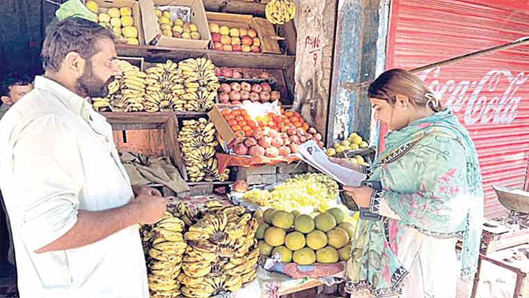 اے سی کمالیہ کی کارروائیاں، ناجائز منافع خوروں پر جرمانے