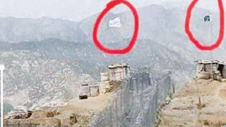 سپن  بولدک  اور  کرم  میں  ناکام  حملوں  پر  پاک  افواج  کا  بھر  پور  جواب ،8چوکیاں،6ٹینک تباہ،50طالبان ہلاک،ایک  پوسٹ  پر  پاکستانی  پرچم  لہرا دیا:افغان  طالبا ن  کی  درخواست  پر  سیز  فائر