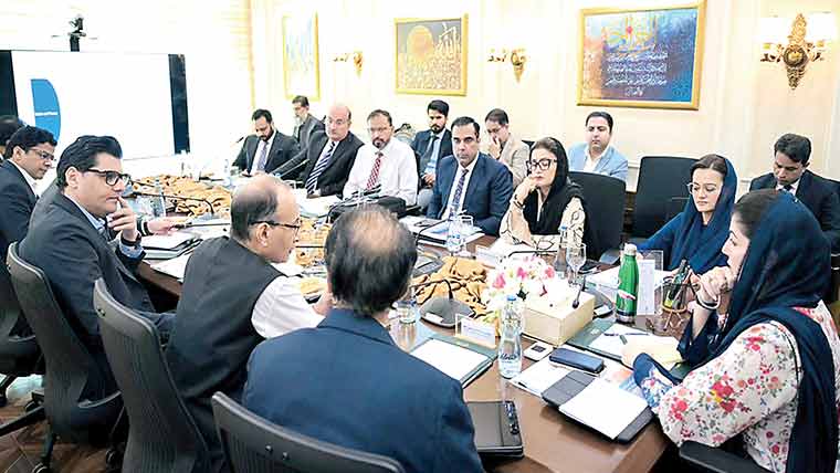 سیالکوٹ  میں  نئی  انڈسٹریل  اسٹیٹ  کے  قیام  کا  فیصلہ :سرکاری  اراضی  کی  حفاظت  ہمارا  فرض:مریم  نواز