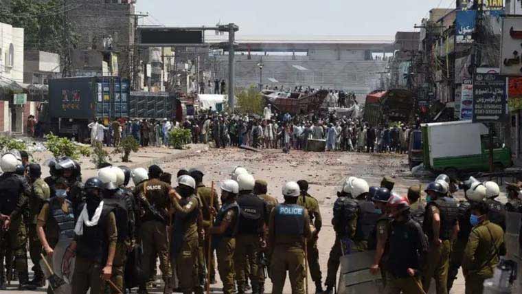 مذہبی جماعت کیخلاف  کریک ڈاؤن جاری،لاہور  سے گرفتار یاں624 ہو گئیں