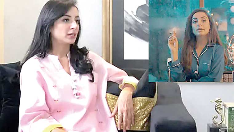  عورت کو سگریٹ نوشی کرتے دکھانا آزادی نہیں:ثروت گیلانی