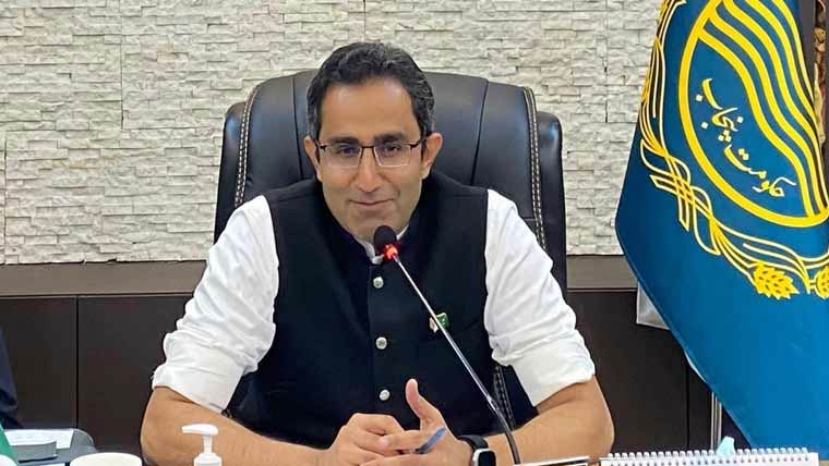 ڈپٹی کمشنر کا چندا قلعہ فلائی اوور پر تعمیراتی کاموں پر پیش رفت کا جائزہ