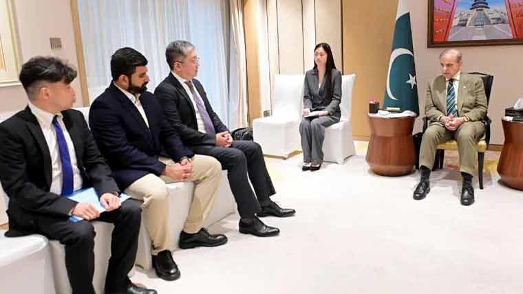 وزیراعظم کی بی ٹو بی سرمایہ کاری  کیلئے اعلیٰ چینی کاروباری شخصیات  سے ملاقاتیں،ہسپتال کا دورہ 