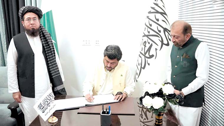 گورنر کاافغان قونصلیٹ کادورہ،زلزلے سے نقصان پرافسوس