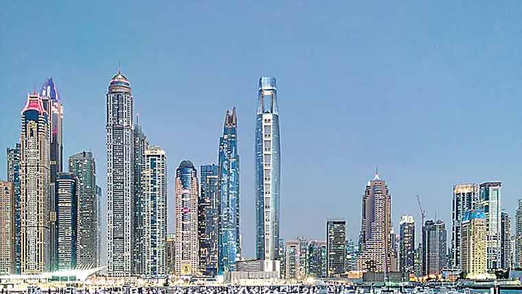 دبئی کا شاندار دنیا کا بلند ترین ہوٹل کھلنے کے لیے تیار