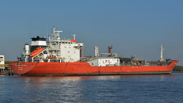 سعودیہ سے 39ہزار میٹرک ٹن گیس آئل لیکر آنیوالا جہاز جلد لنگرانداز ہوگا