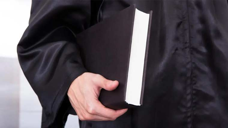 اسلام آباد ہائیکورٹ میں وکلاء  کے گاؤن پہننے کی پابندی ختم 