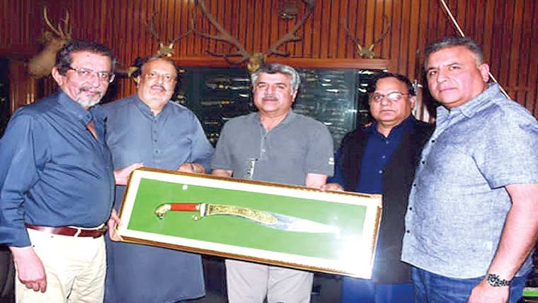  ڈپٹی سپیکر قومی اسمبلی غلام مصطفی شاہ کا  وزیر آباد نیوسٹین لیس انڈسٹری کا دورہ 