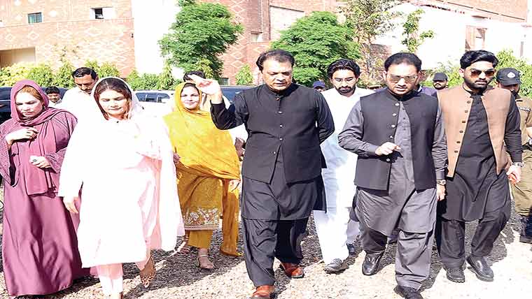 حافظ آ باد :سپورٹس جمنازیم 2 ماہ میں مکمل کرنے کا حکم 