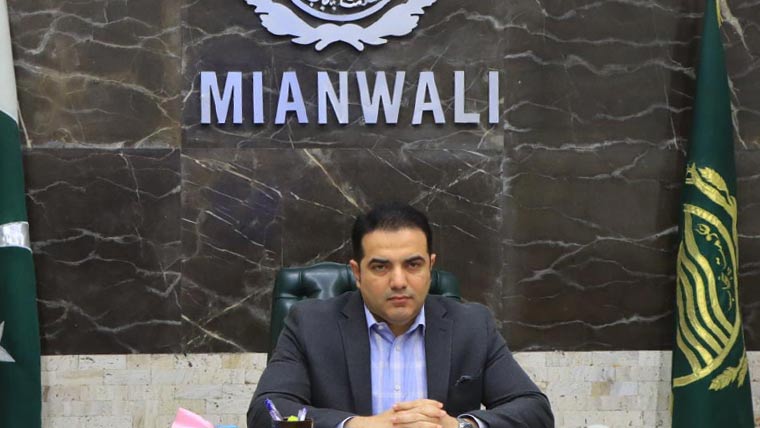 میٹرک کے امتحانی سنٹروں  کا اچانک دورہ 