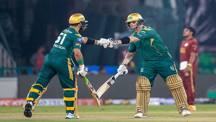 پاکستان سپر لیگ سلطانوں کا وار کنگز مین کے تخت میں دراڑ