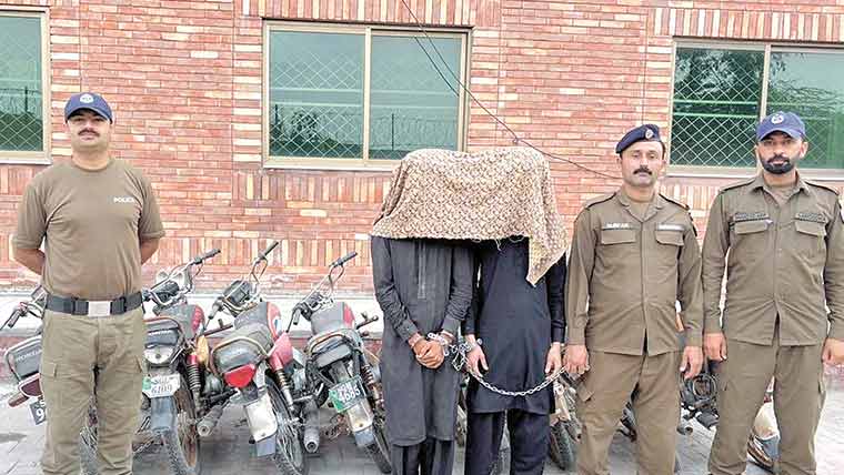 موٹر سائیکل چوری میں ملوث دو رکنی گینگ گرفتار 