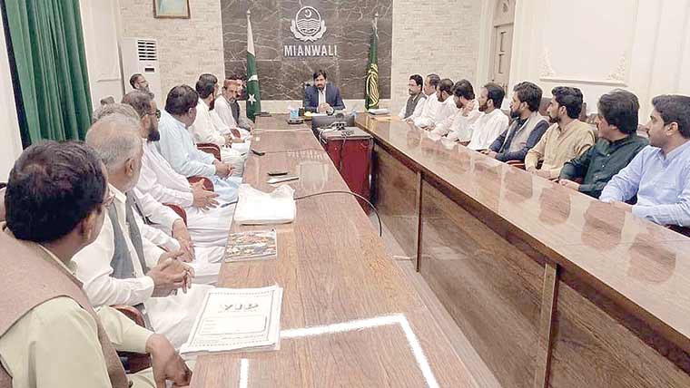 واجبات کی وصولیوں میں تیزی لائی جا ئے ، اے ڈی سی ریو نیو 