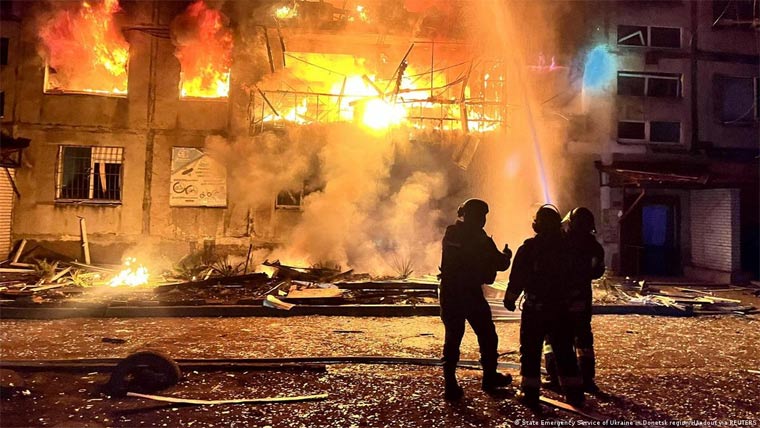 روس کے یوکرین پرآرٹلری، مارٹرز  اور ڈرونز سے حملے ،2افراد ہلاک 