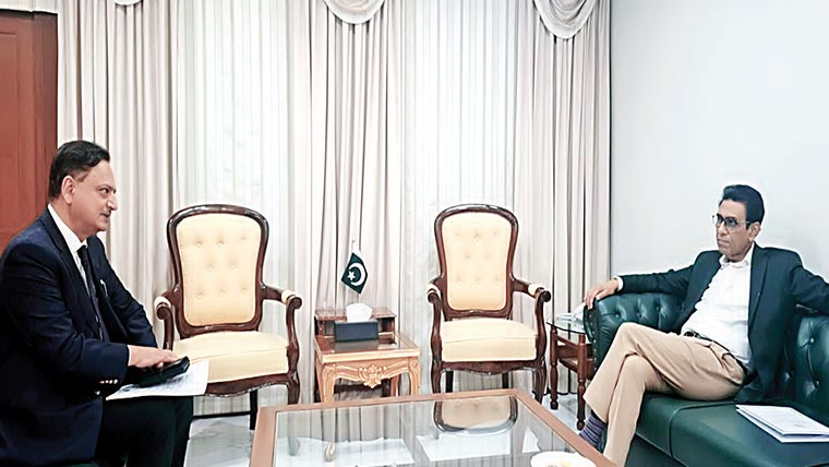   مقبول صدیقی سے کامسیٹس یونیورسٹی کے  ریکٹر کی ملاقات ،تعلیم کے فروغ پر تبادلہ خیال 