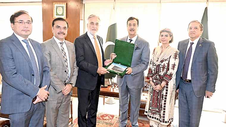 پاکستان کی ترقی کیلئے کرپشن کا خاتمہ ناگزیر ، چیئر مین سینیٹ  