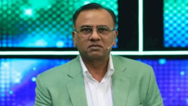  مارنس لبوشین اپنی ٹیم پر بوجھ بن رہا ہے :باسط علی 