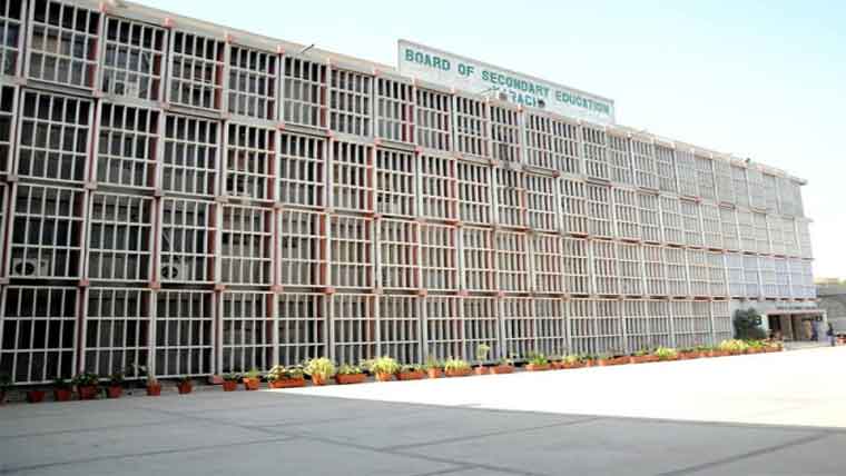 سندھ ،امتحانات سے 4 روز قبل میٹرک بورڈ کے ناظم امتحانات تبدیل