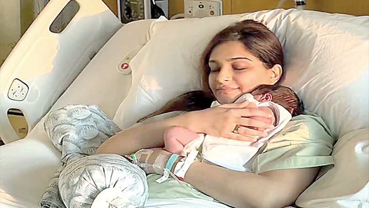 سونم کپور نے اپنے دوسرے  بیٹے کی پہلی جھلک شیئر کردی