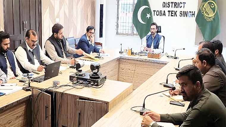 شہر بھر میں کھلے مین ہولز پر فوری ڈھکن لگانے کی ہدایت